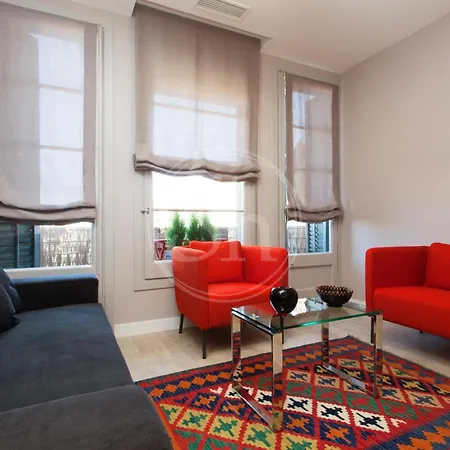 Acogedor Junto A Sagrada Familia Apartament *